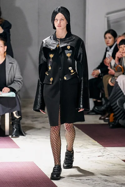 Look 23
